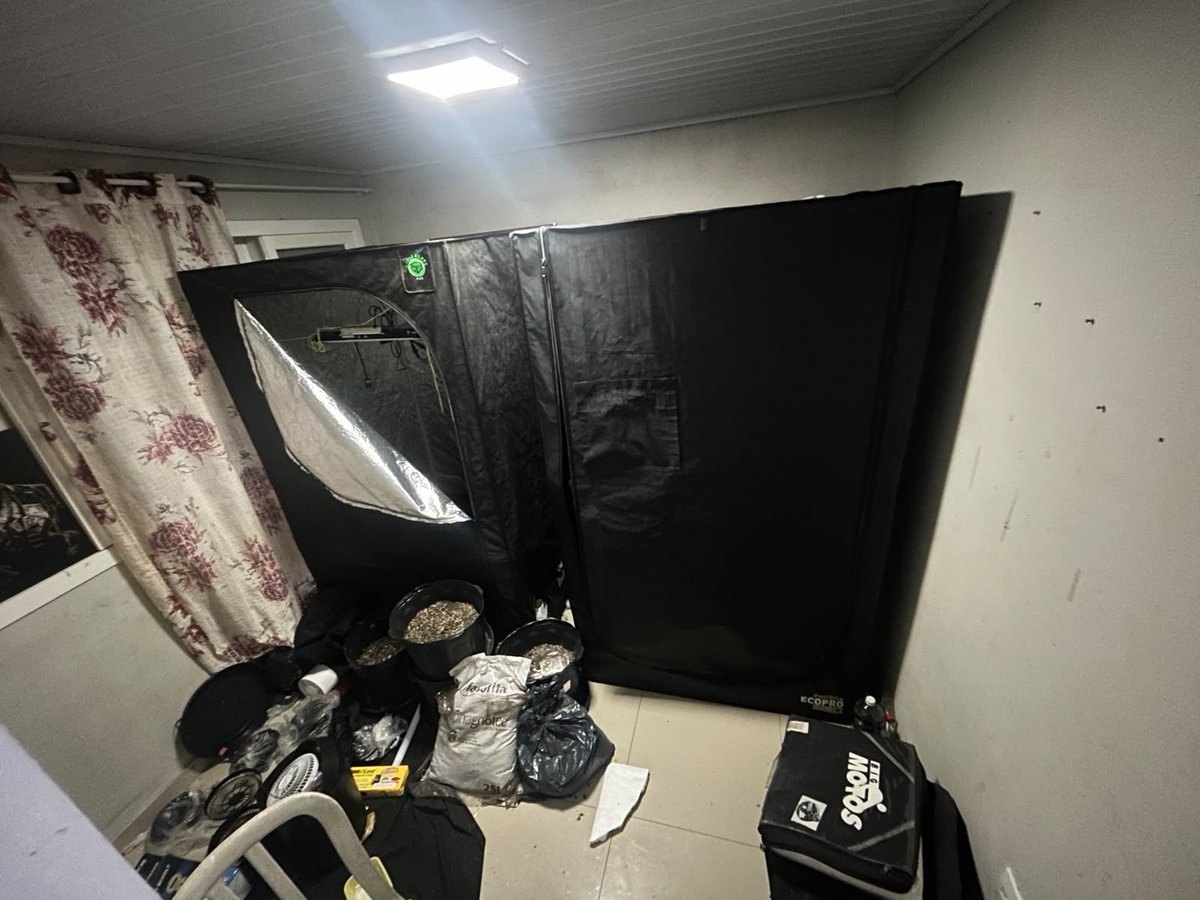 Traficante de Jaguaruna foi preso pela PMSC com 'arsenal de drogas' em Criciúma